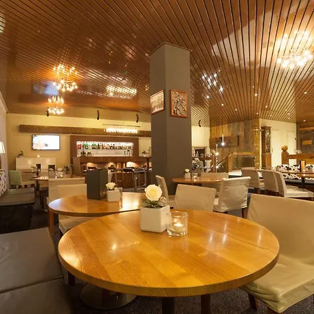 Steinmattli מלון 4*